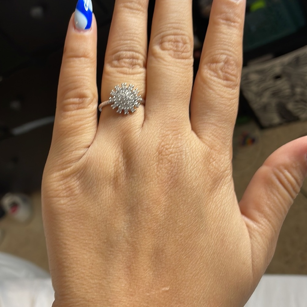 Snowflake ring - Picture 3 of 4